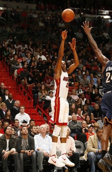 球员不断提 球员不断提