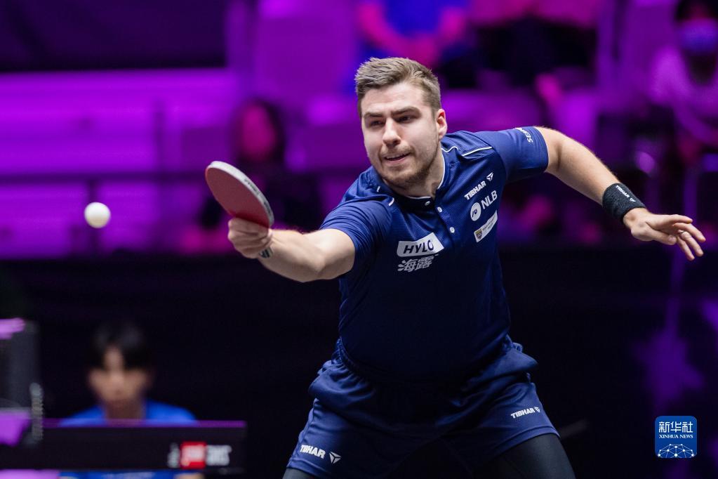 卫替代夸德 卫替代夸德